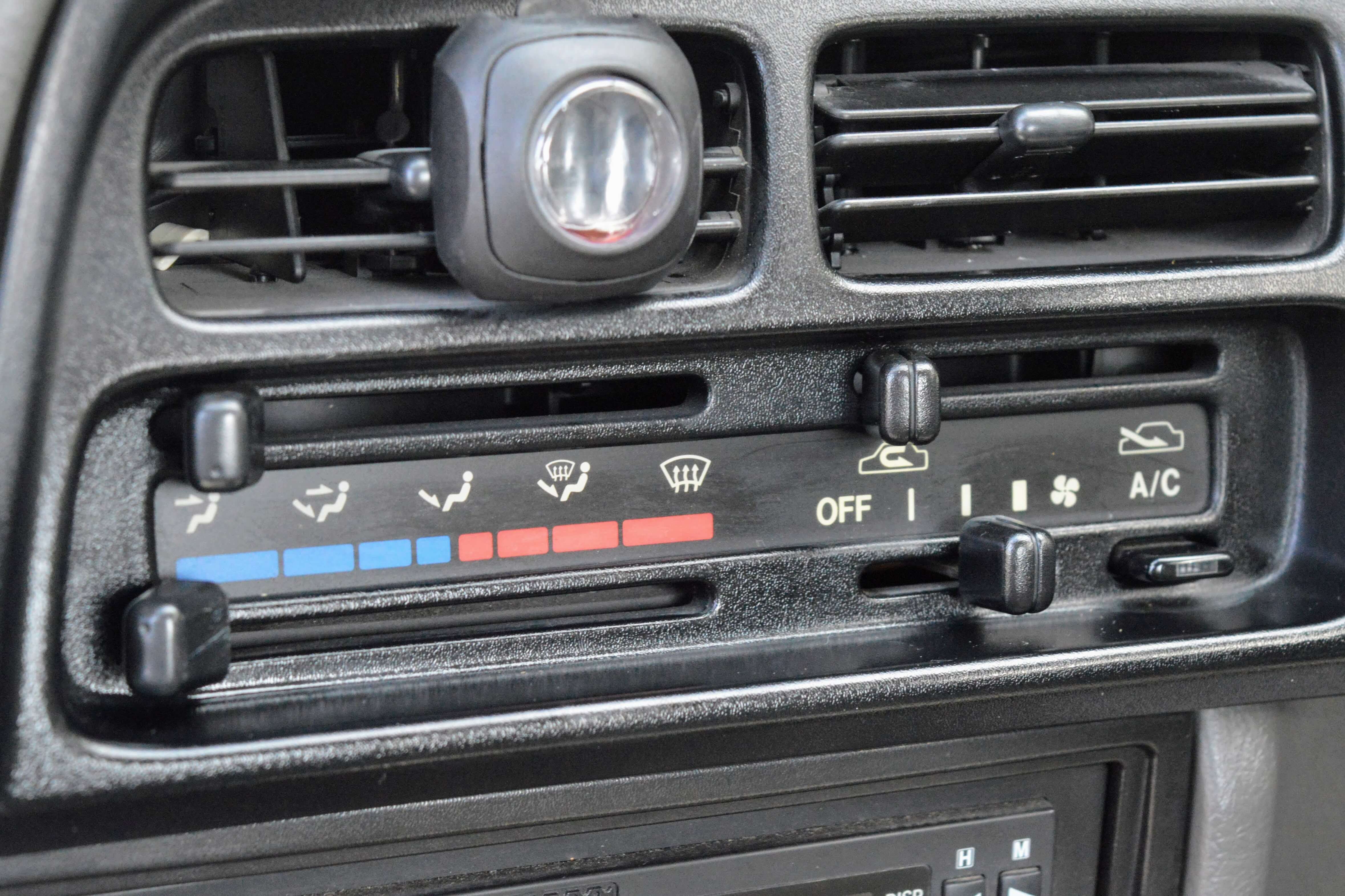 1997 Suzuki Carry 4WD AC - Image 45