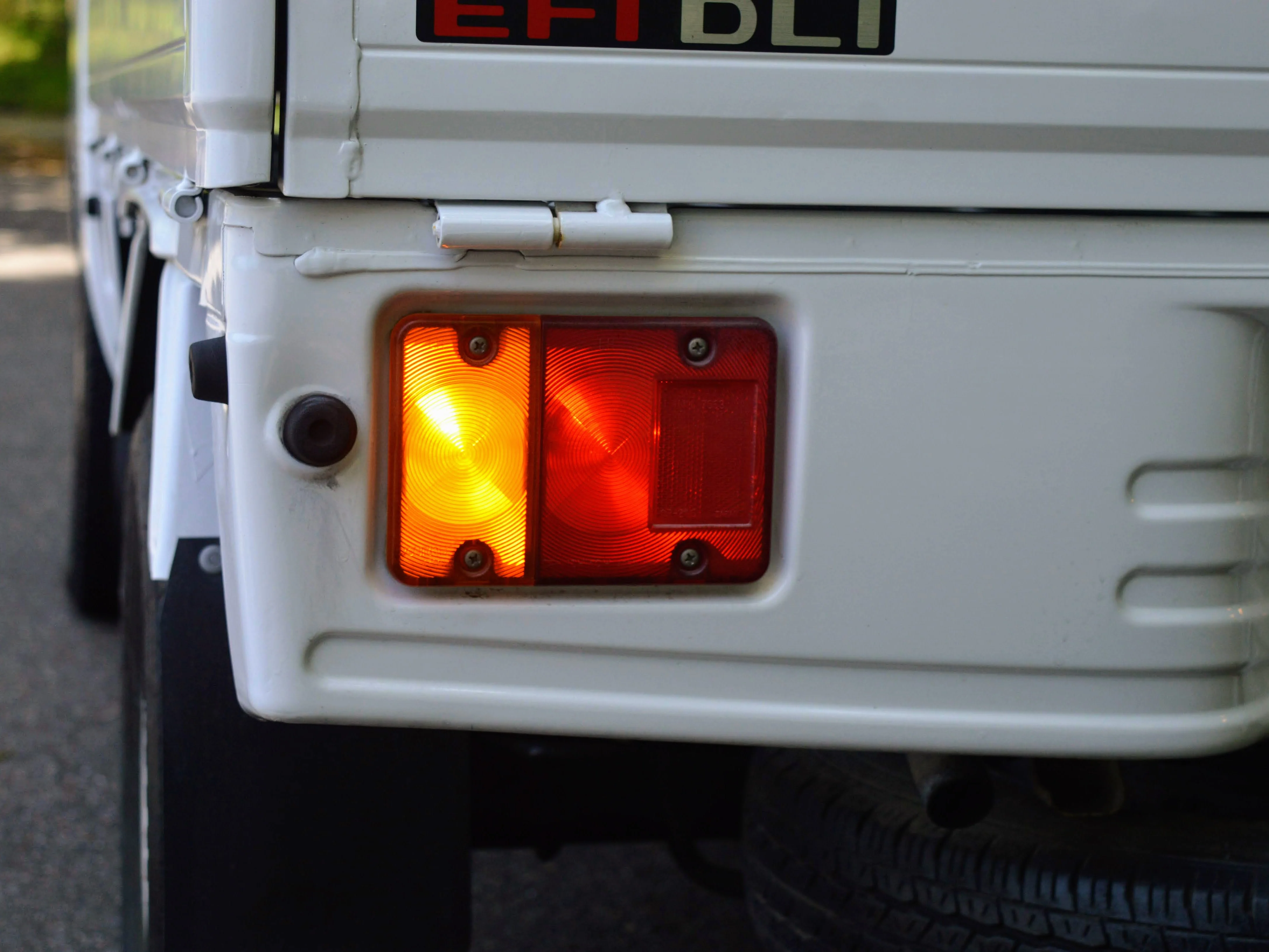 2000 Daihatsu Hijet 4WD - Image 53
