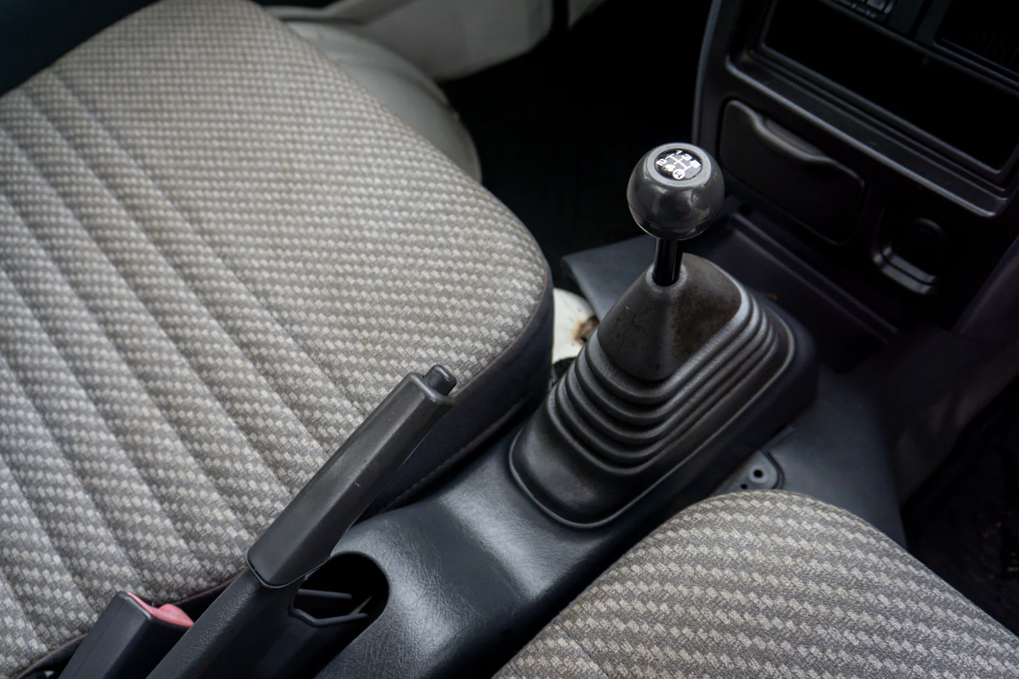 1999 Daihatsu Hijet 4WD - Image 17