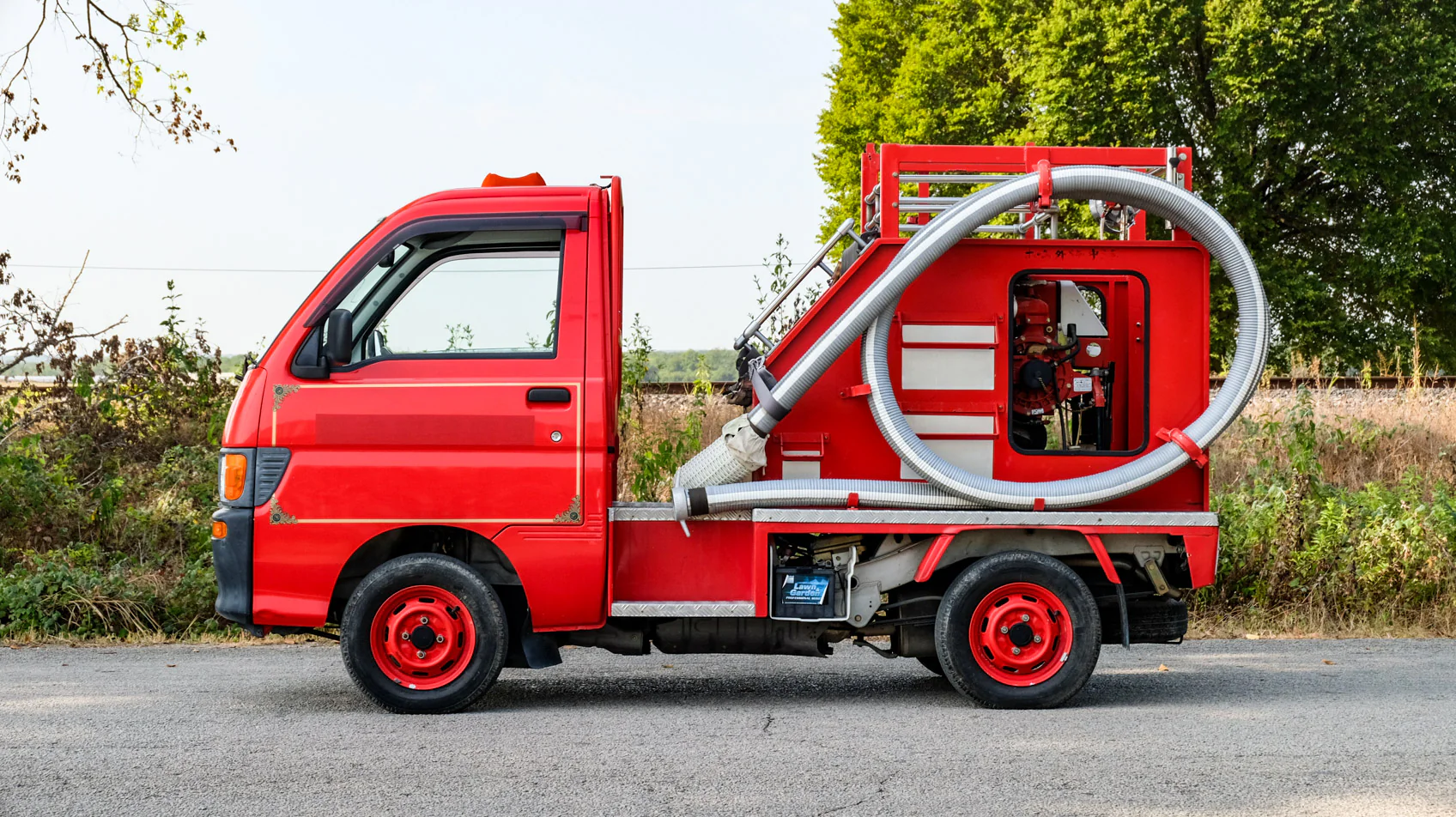 1999 Daihatsu Hijet Firetruck 4WD - Image 6