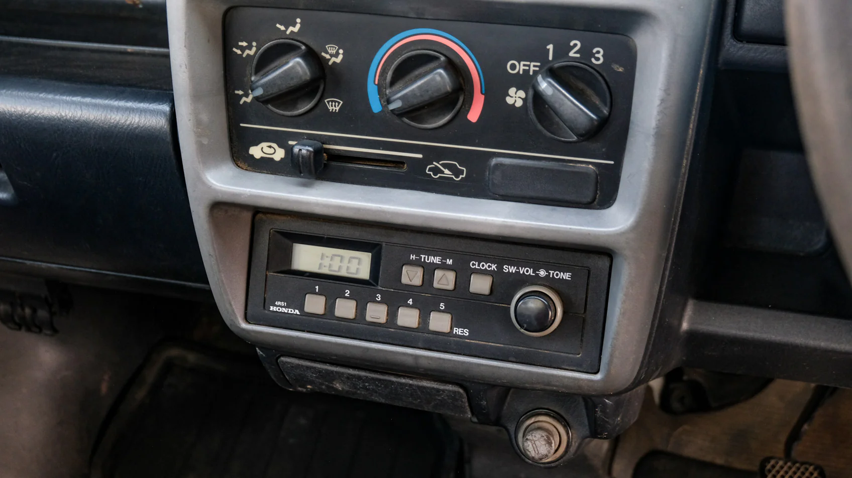 1999 Honda Acty SDX 4WD - Image 12
