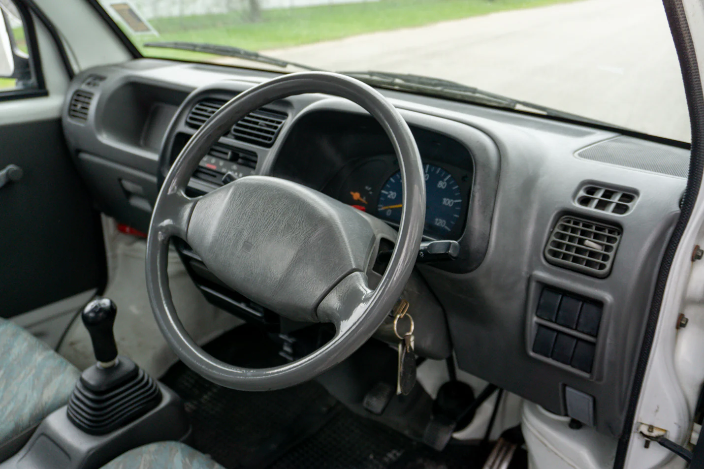 1999 Suzuki Carry 4WD - Image 12