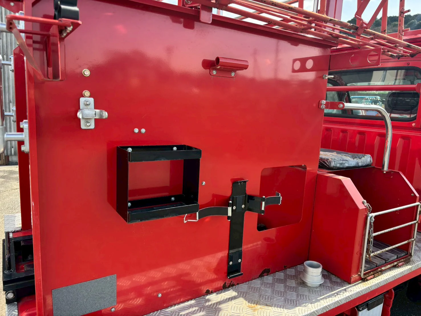 2001 Daihatsu Hijet Firetruck 4WD - Image 12