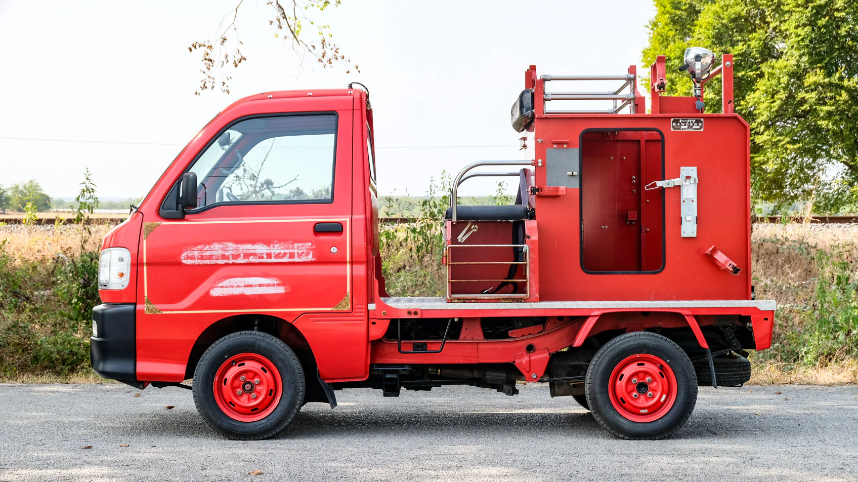 2000 Daihatsu Hijet Firetruck 4WD - Image 5