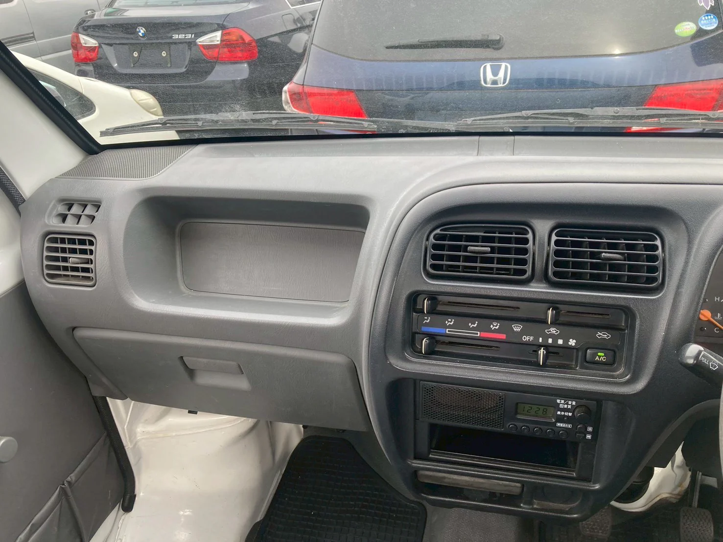 2001 Suzuki Carry 4WD - Image 20