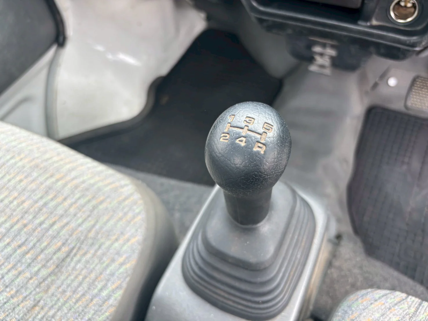 2001 Suzuki Carry KU 4WD - Image 39