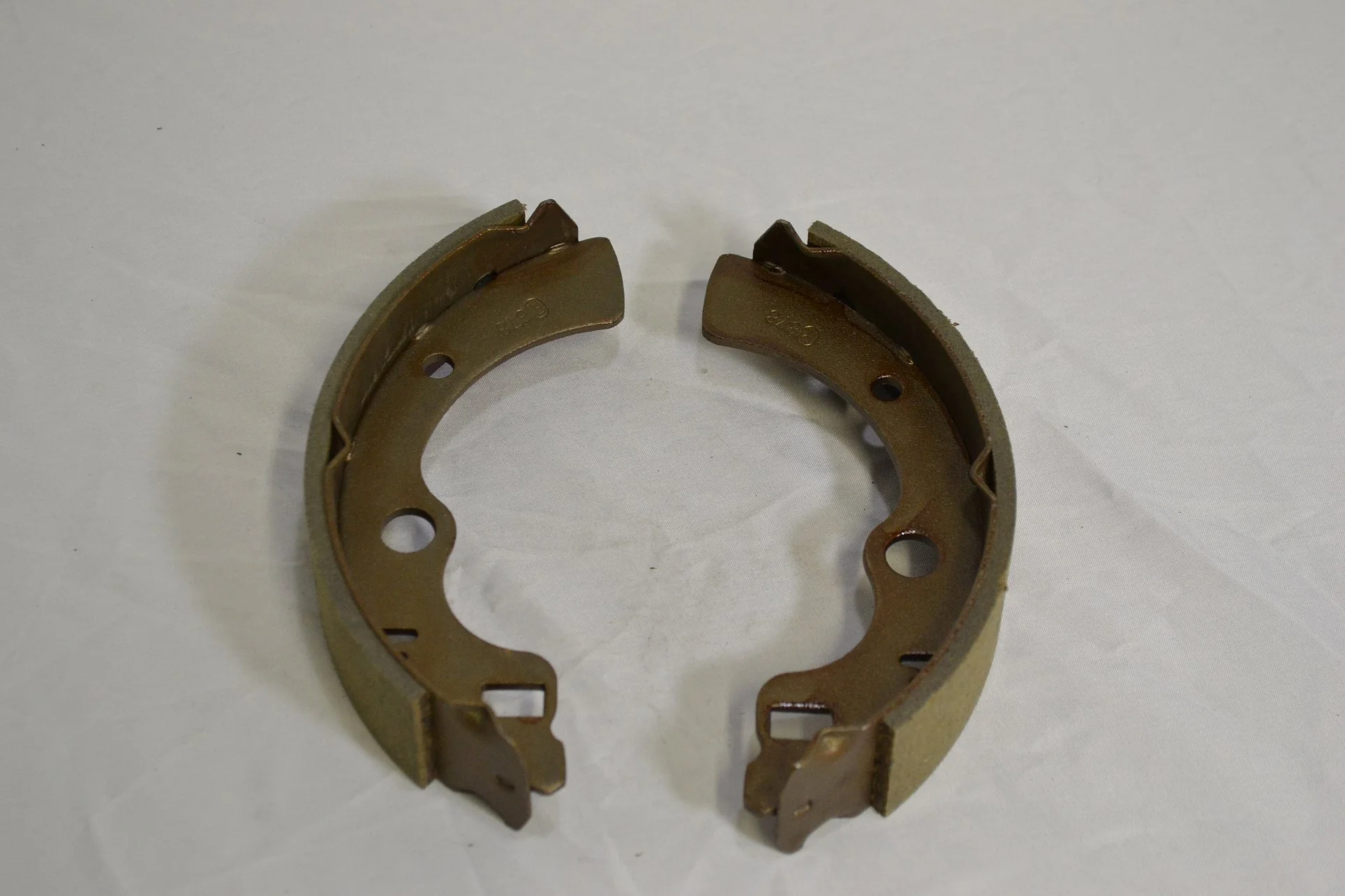 Honda Brake Shoe Set - Image 3